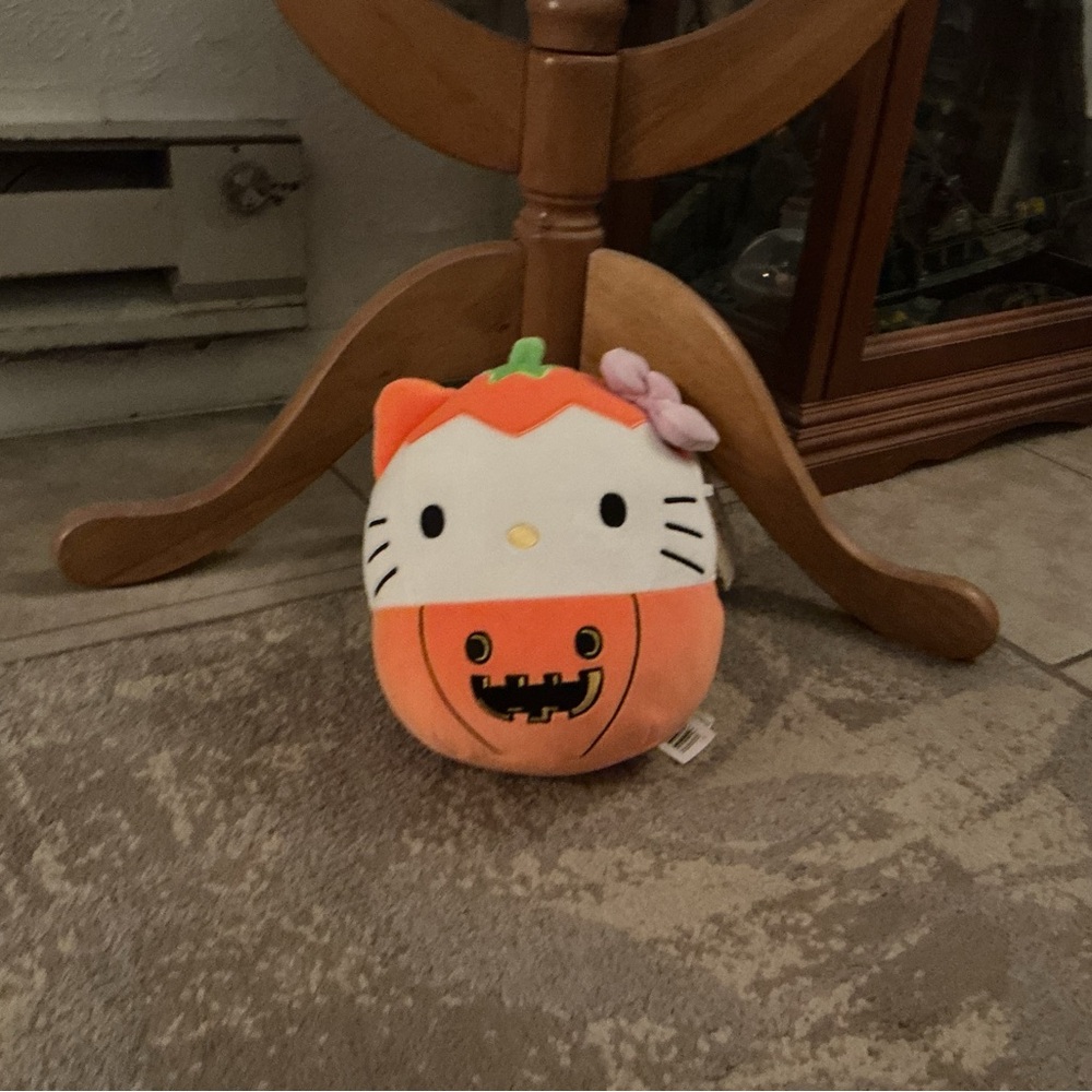 Hello Kitty Pumpkin Plush Squishmallow